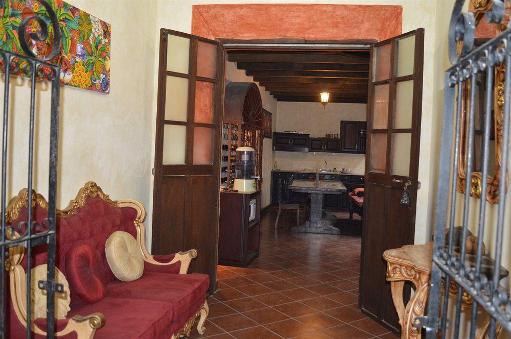 Hotel Y Galeria Uxlabil Antigua Eksteriør billede
