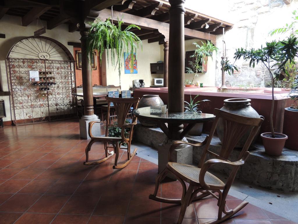 Hotel Y Galeria Uxlabil Antigua Eksteriør billede