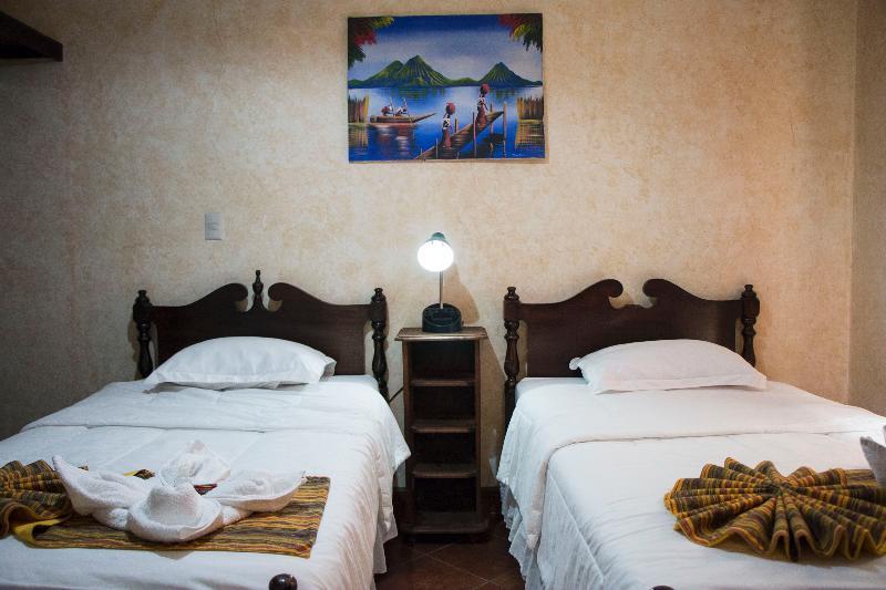 Hotel Y Galeria Uxlabil Antigua Eksteriør billede
