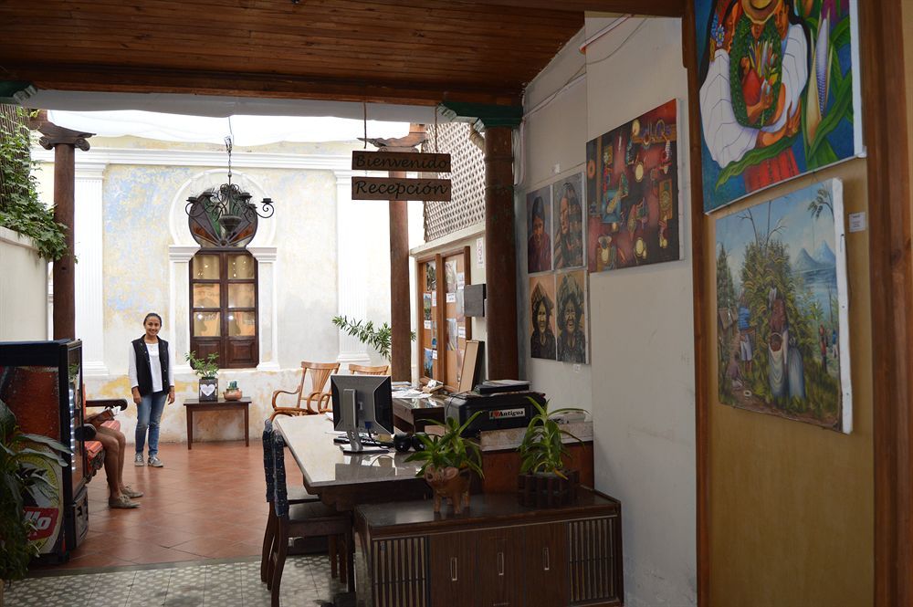 Hotel Y Galeria Uxlabil Antigua Eksteriør billede