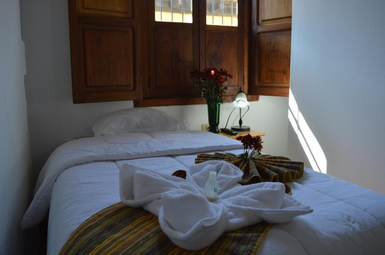 Hotel Y Galeria Uxlabil Antigua Eksteriør billede